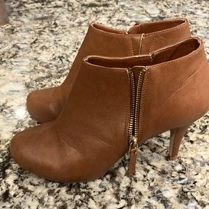 EUC madden girl booties